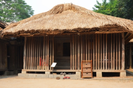 casa etnia cham madeira palha museu etnografia etnologia vietnam hanoi