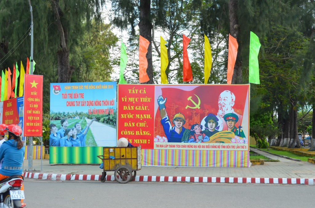 cartaz comunista, ho chi minh, ben tre, vietnam